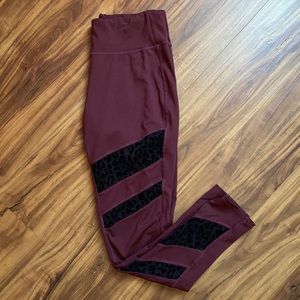 THE WARM UP Leopard Print Mesh Legging